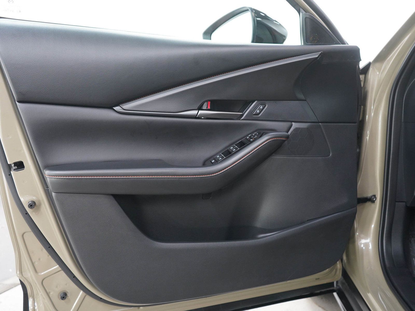 Used 2025 MAZDA CX-30 Carbon AWD/4WD image 19