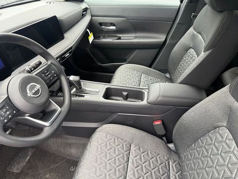 New 2026 Nissan Kicks SV w/ SV Premium Package image 13