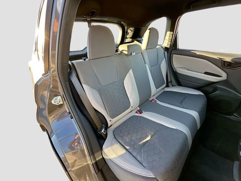 Certified 2025 Subaru Forester Base image 24