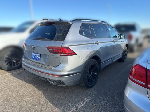 Used 2024 Volkswagen Tiguan SE R-Line AWD/4WD image 3