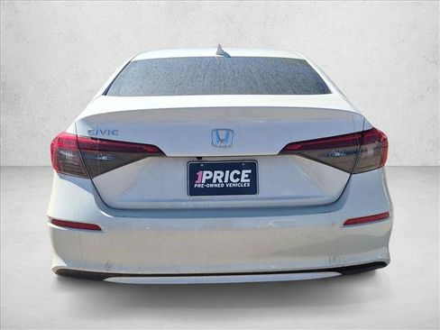 Used 2024 Honda Civic EX image 6