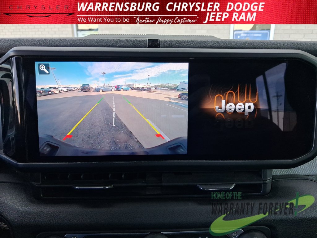 Used 2024 Jeep Gladiator Sport AWD/4WD image 22