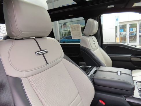 Used 2024 Ford F150 Lightning Platinum image 39