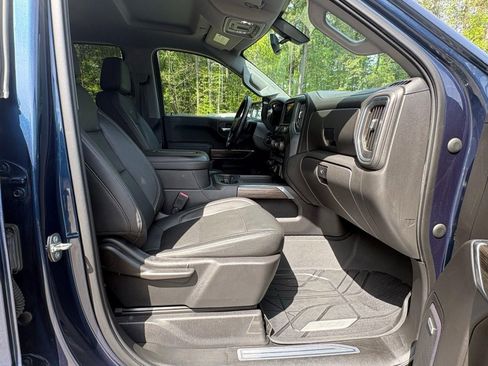 Used 2019 Chevrolet Silverado 1500 LT Trail Boss AWD/4WD image 23