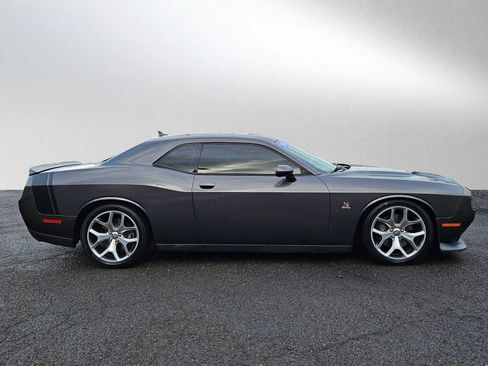 Used 2016 Dodge Challenger R/T Scat Pack w/ Leather Interior Group image 2