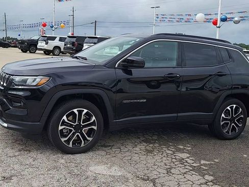 Used 2024 Jeep Compass Limited w/ Sun and Sound Group image 4