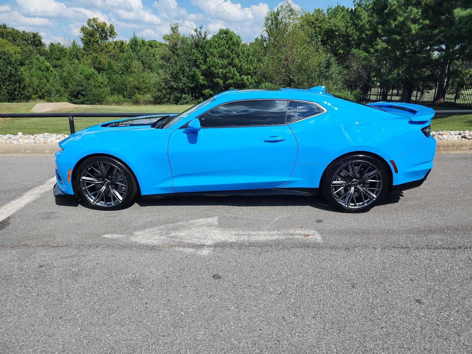 Used 2023 Chevrolet Camaro ZL1 RWD image 2