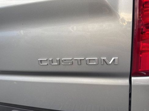 Used 2024 Chevrolet Silverado 1500 Custom image 11