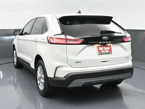Certified 2024 Ford Edge SEL w/ Convenience Package AWD/4WD image 4