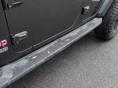 Used 2018 Jeep Wrangler Unlimited Sport image 13