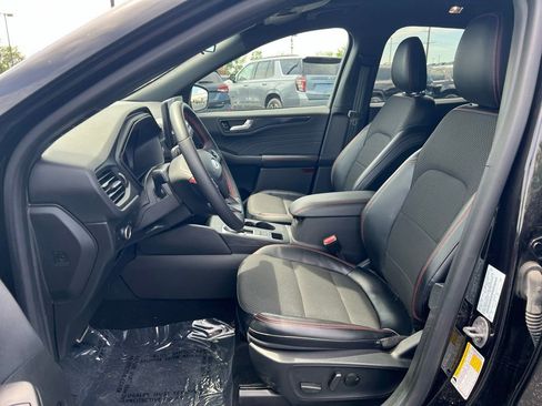 Used 2024 Ford Escape ST-Line w/ Tech Pack #1 AWD/4WD image 8