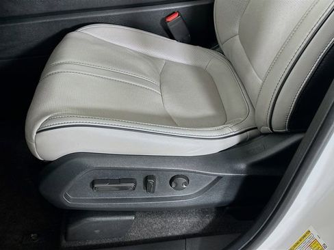 Certified 2024 Honda Pilot Elite image 31