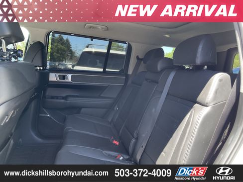 Used 2025 Hyundai Santa Fe Limited AWD/4WD image 8