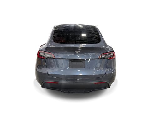 Certified 2023 Tesla Model Y AWD image 5