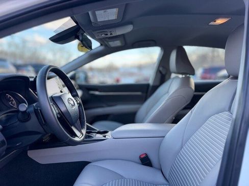 Used 2024 Toyota Camry SE w/ Cold Weather Package image 16