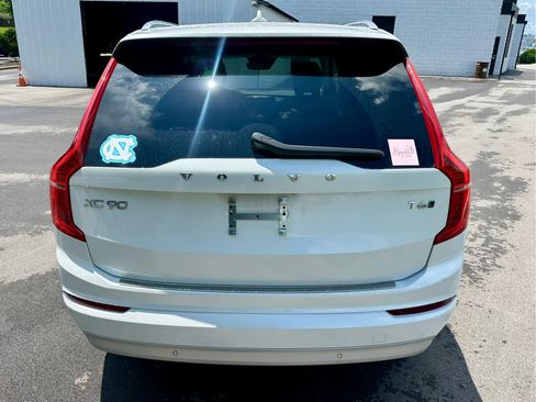 Used 2022 Volvo XC90 T6 Momentum w/ Advanced Package AWD/4WD image 6