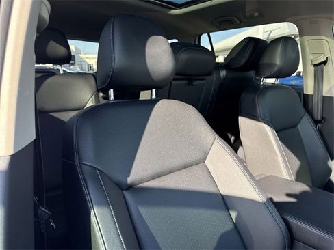 Used 2019 Volkswagen Atlas SE w/ Panoramic Sunroof Package image 25