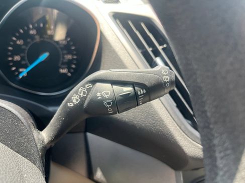 Used 2018 Ford Escape SE w/ SE Sync 3 Package FWD image 16