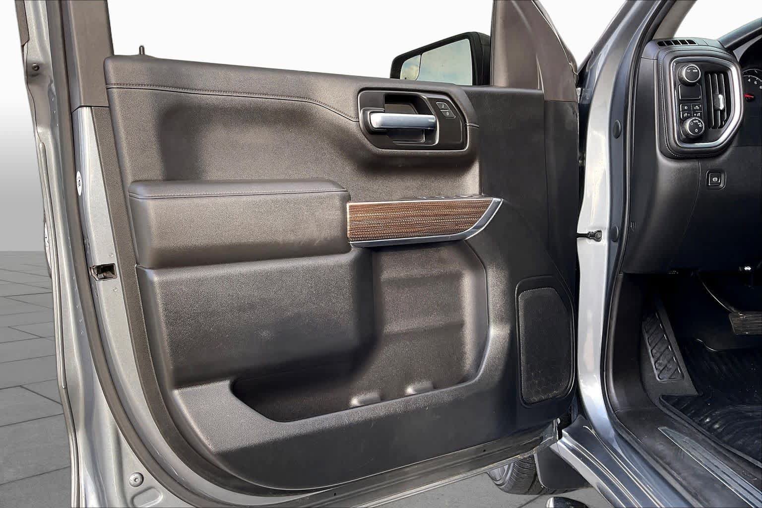 Used 2021 Chevrolet Silverado 1500 RST w/ LPO, Dark Essentials Package RWD image 21