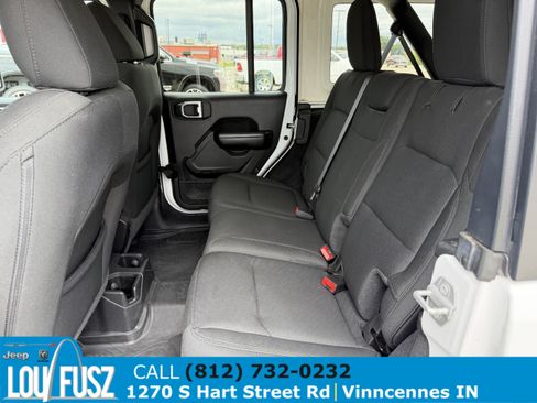 Used 2021 Jeep Wrangler Unlimited Sport AWD/4WD image 9