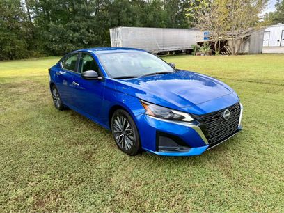 Used 2025 Nissan Altima 2.5 SV