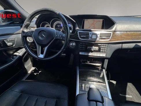 Used 2015 Mercedes-Benz E 400 Sedan w/ Driver Assistance Package image 24