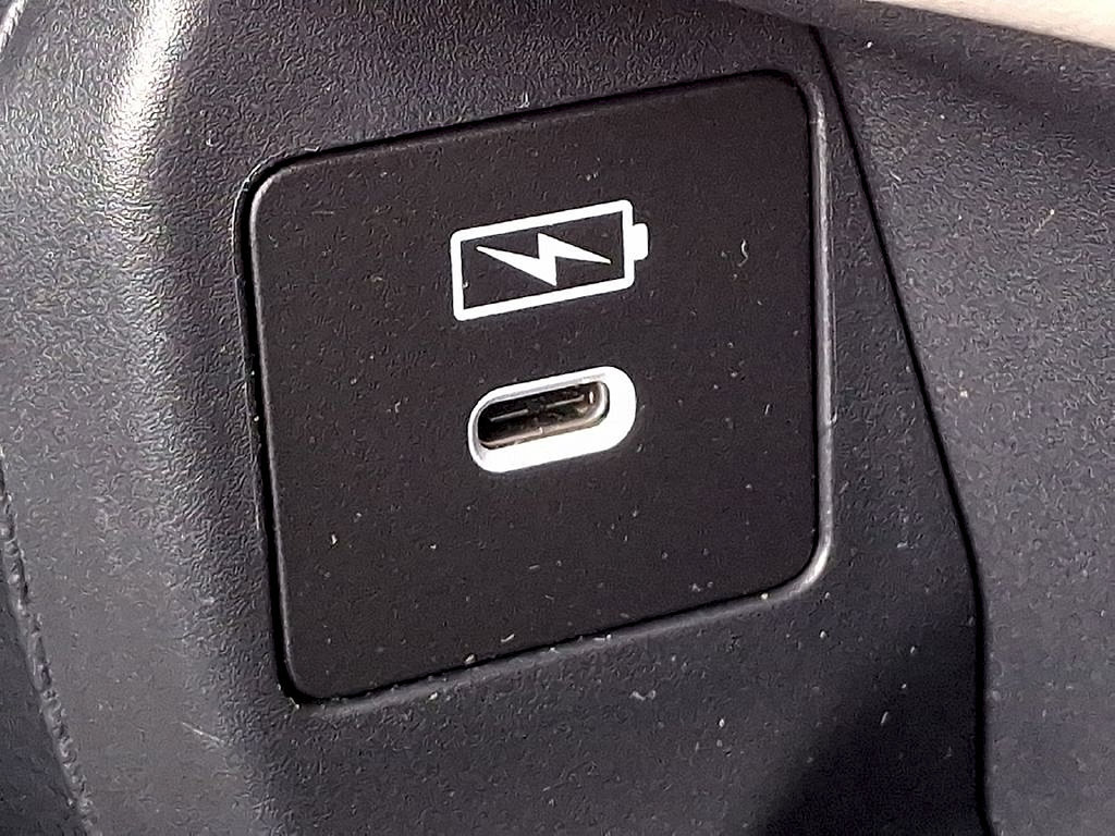 Used 2025 Honda HR-V LX image 26