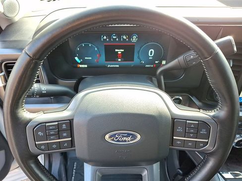Used 2023 Ford F350 Lariat w/ Lariat Ultimate Package AWD/4WD image 21