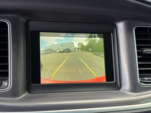 Used 2022 Dodge Charger SXT RWD image 12