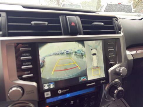 Used 2023 Toyota 4Runner Limited image 21