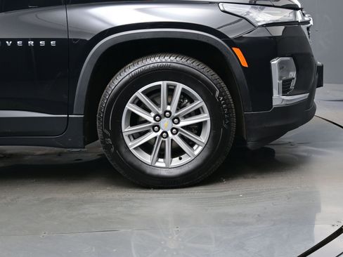 Used 2022 Chevrolet Traverse LT image 9