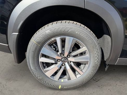 New 2026 Nissan Pathfinder SL AWD/4WD image 10