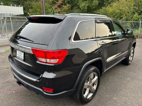 Used 2011 Jeep Grand Cherokee Overland AWD/4WD image 5
