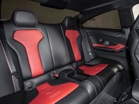 Used 2020 BMW M4 Coupe w/ Competition Package RWD image 17