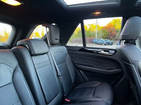 Used 2019 Mercedes-Benz GLE 43 AMG 4MATIC image 22