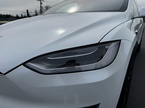 Used 2017 Tesla Model X 75D image 13