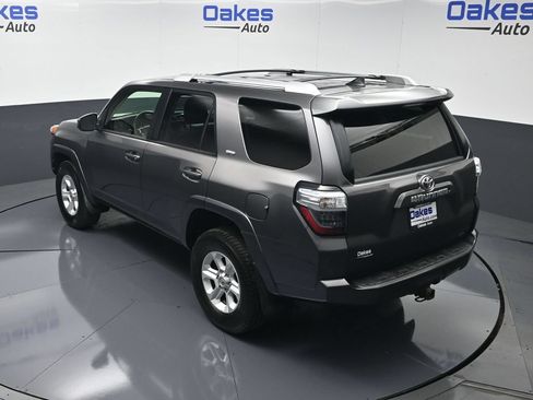 Used 2016 Toyota 4Runner SR5 AWD/4WD image 50