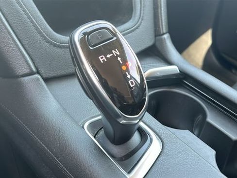 Used 2019 Cadillac XT5 Luxury AWD/4WD image 34