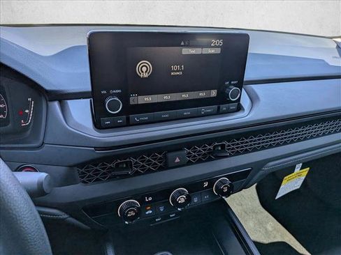 Used 2025 Honda Accord LX image 12