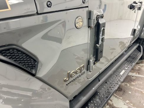 Used 2021 Jeep Wrangler Unlimited Rubicon w/ Trailer Tow Package AWD/4WD image 27