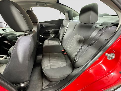 Used 2014 Chevrolet Sonic LT image 23