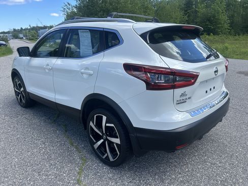 Certified 2022 Nissan Rogue Sport SL AWD/4WD image 7