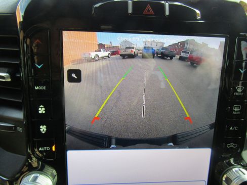 Used 2022 RAM 1500 Limited w/ Off Road Group image 31