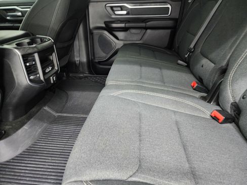 Used 2019 RAM 1500 Big Horn image 32