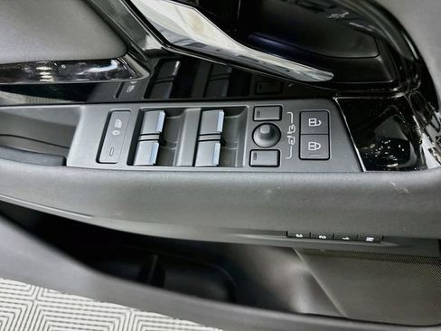 Used 2026 Land Rover Range Rover Evoque S AWD/4WD image 20