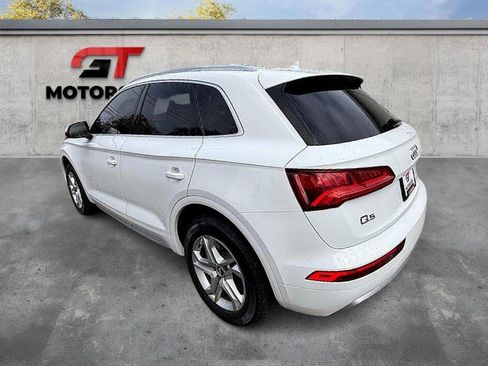 Used 2019 Audi Q5 2.0T Premium w/ Convenience Package image 3