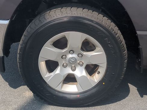 Used 2021 RAM 1500 Big Horn image 10