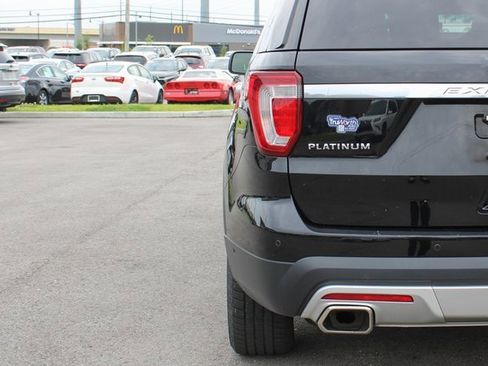 Used 2017 Ford Explorer Platinum image 51