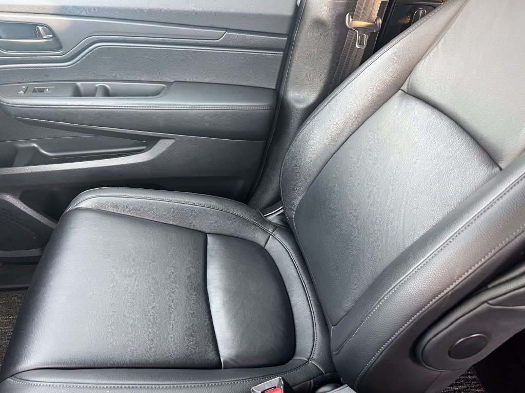 Used 2025 Honda Odyssey EX-L image 40