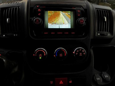 Used 2017 RAM ProMaster 3500 w/ Interior Convenience Group image 15